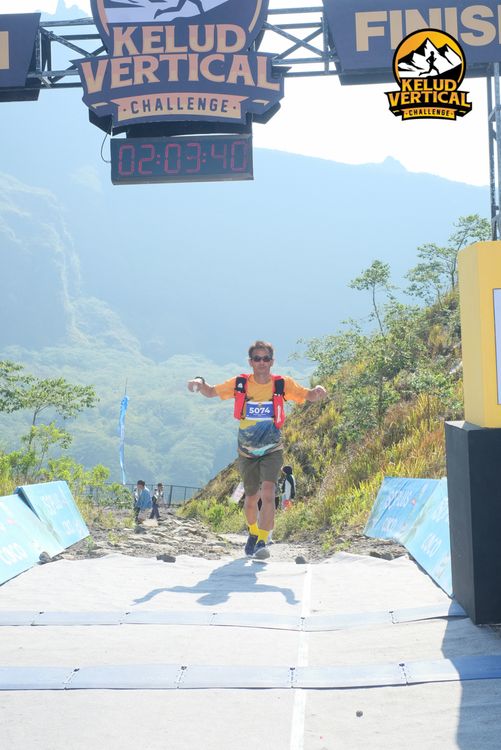 Race photo from Kelud Vertical Challenge 2024