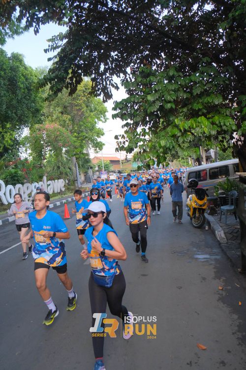 Race photo from Isoplus Run 2024 Surabaya