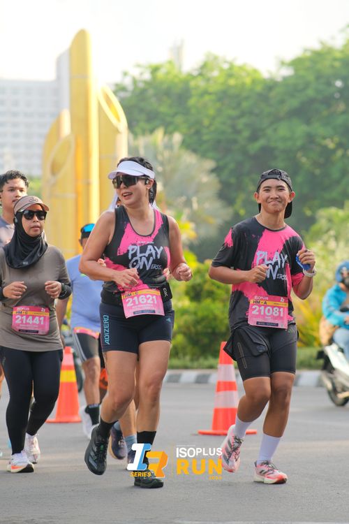 Race photo from Isoplus Run 2024 Surabaya