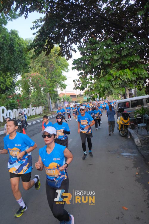 Race photo from Isoplus Run 2024 Surabaya