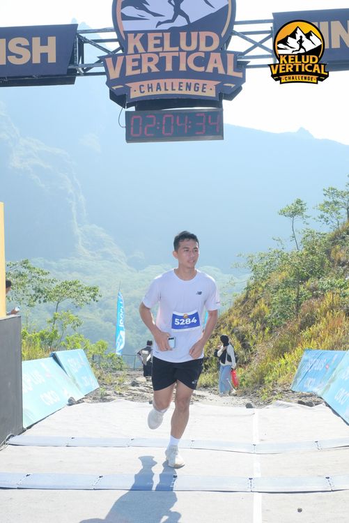 Race photo from Kelud Vertical Challenge 2024