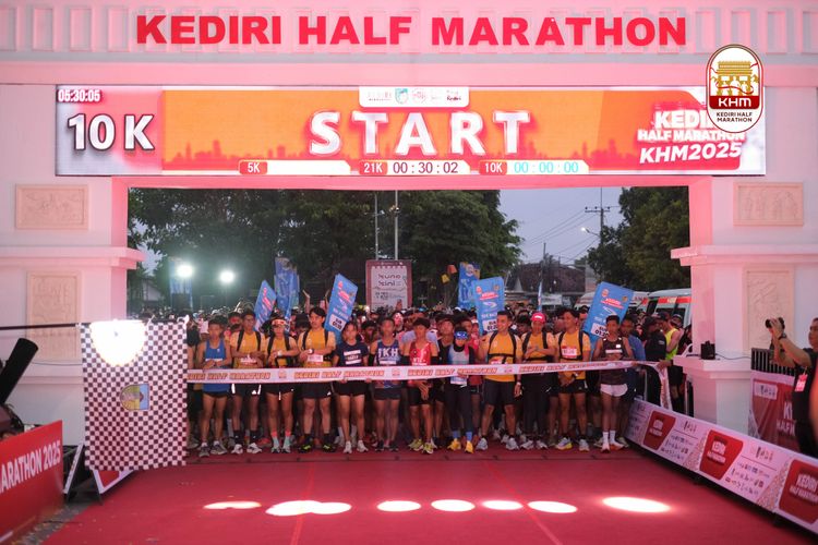 Race photo from Kediri Half Marathon 2025