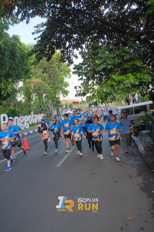 Race photo from Isoplus Run 2024 Surabaya