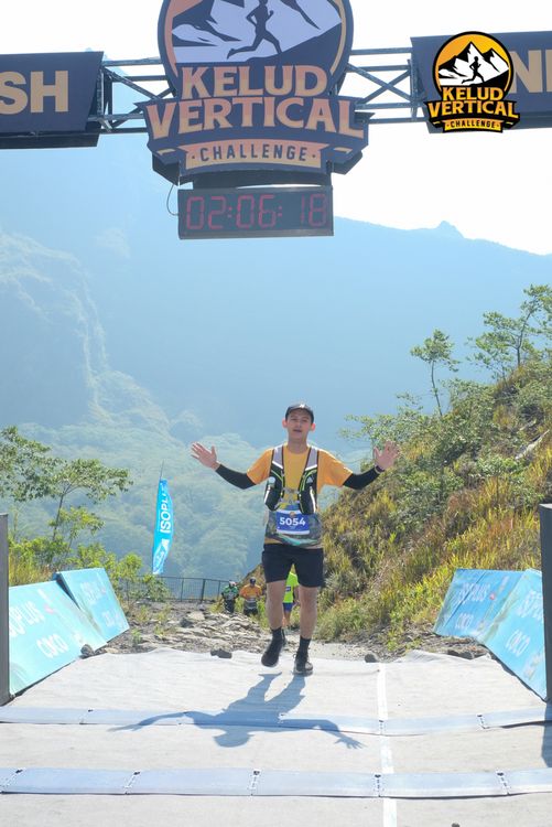 Race photo from Kelud Vertical Challenge 2024