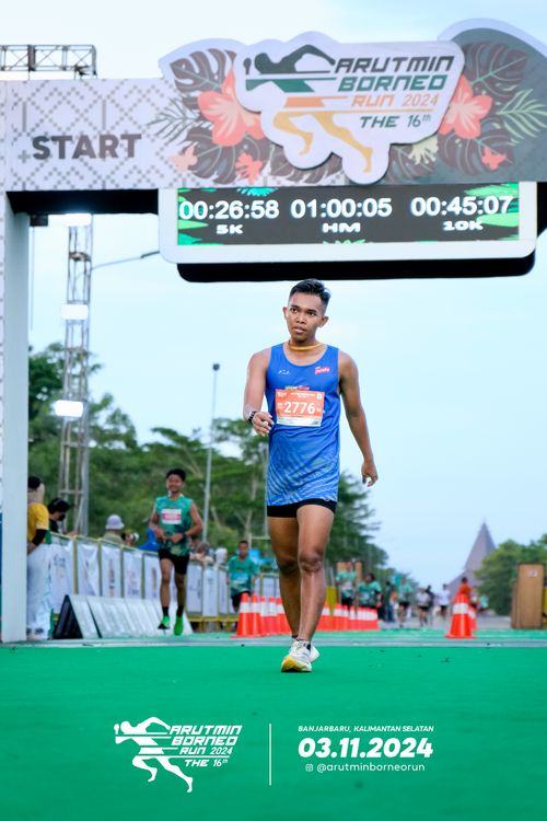Race photo from Arutmin Borneo Run 2024