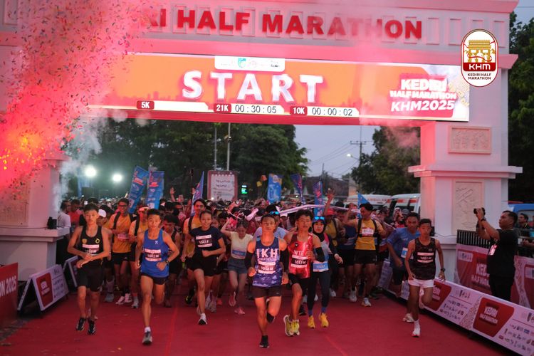 Race photo from Kediri Half Marathon 2025
