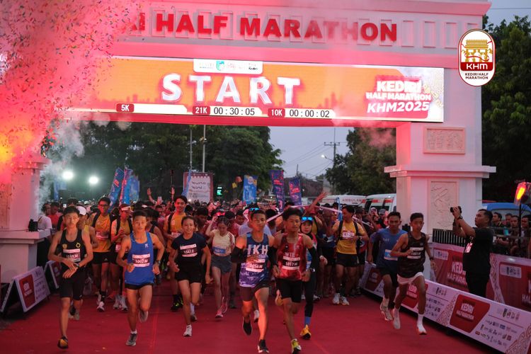 Race photo from Kediri Half Marathon 2025