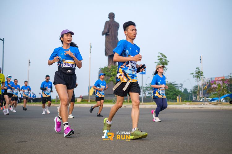 Race photo from ISOPlus Run 2024 Jakarta