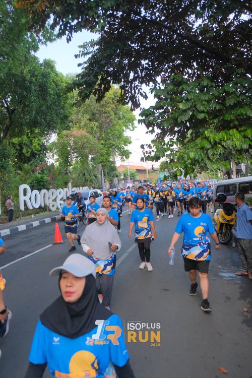 Race photo from Isoplus Run 2024 Surabaya
