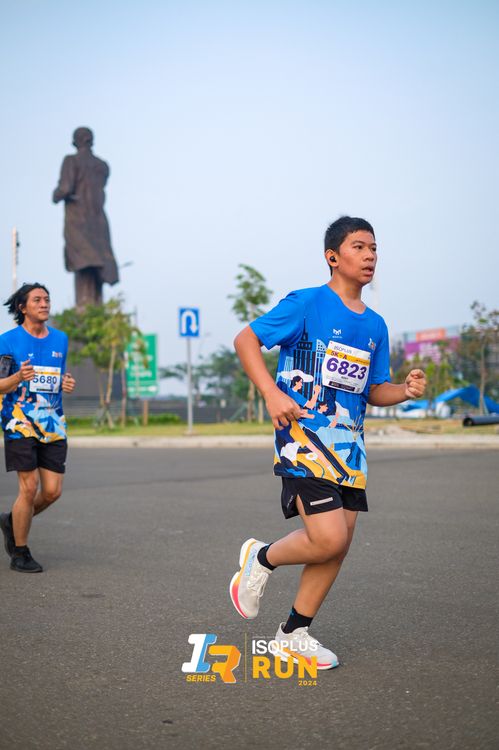 Race photo from ISOPlus Run 2024 Jakarta