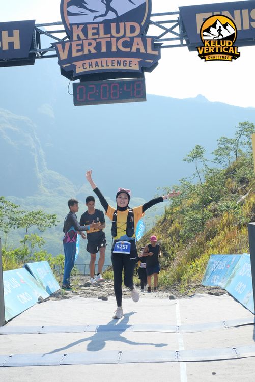 Race photo from Kelud Vertical Challenge 2024