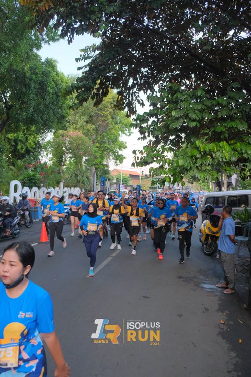 Race photo from Isoplus Run 2024 Surabaya