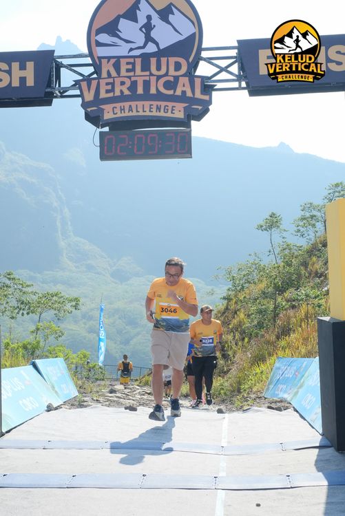 Race photo from Kelud Vertical Challenge 2024