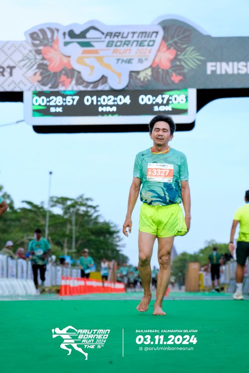 Race photo from Arutmin Borneo Run 2024