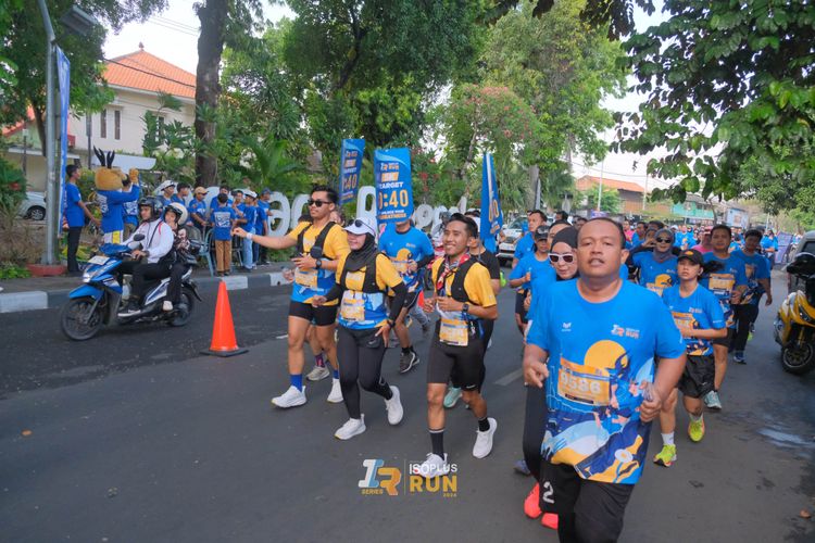 Race photo from Isoplus Run 2024 Surabaya