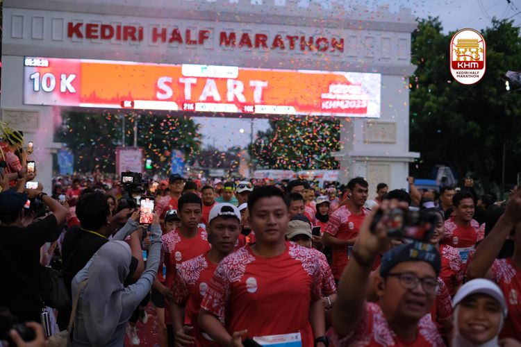 Race photo from Kediri Half Marathon 2025