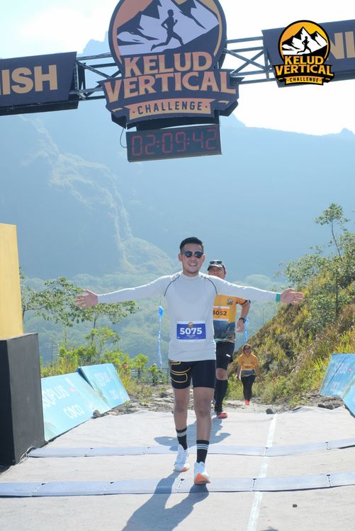 Race photo from Kelud Vertical Challenge 2024