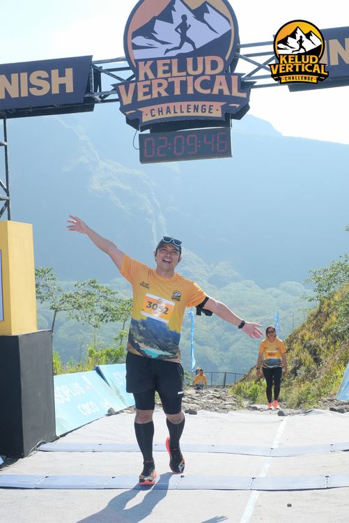 Race photo from Kelud Vertical Challenge 2024