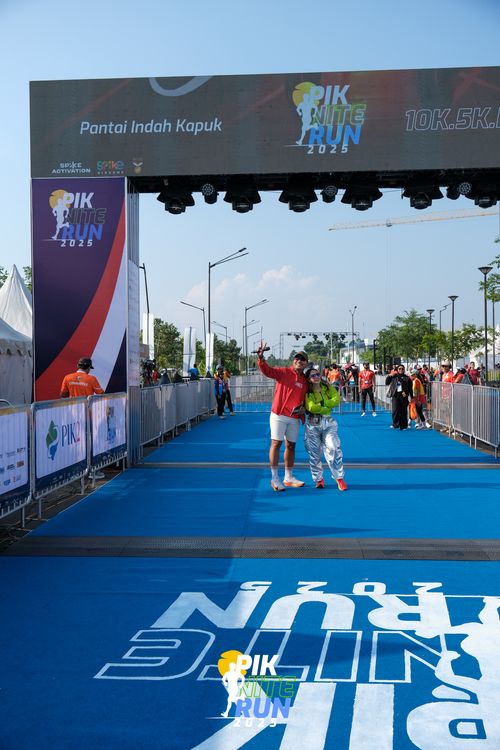 Race photo from PIK NITE RUN 2025