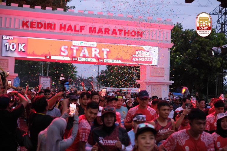 Race photo from Kediri Half Marathon 2025