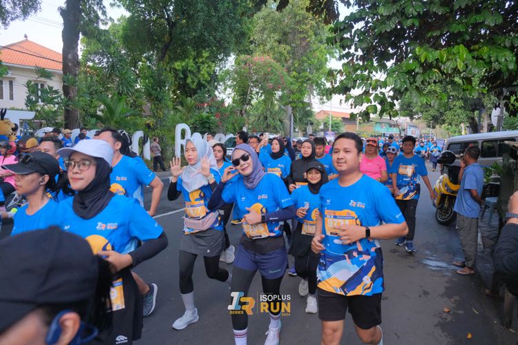 Race photo from Isoplus Run 2024 Surabaya
