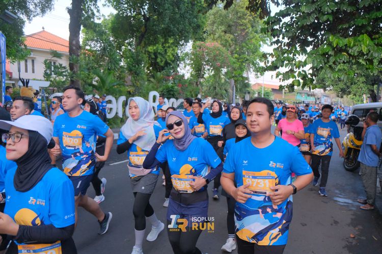 Race photo from Isoplus Run 2024 Surabaya