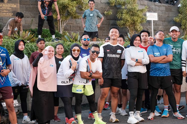 Race photo from Shake Out Run Jabar 10K