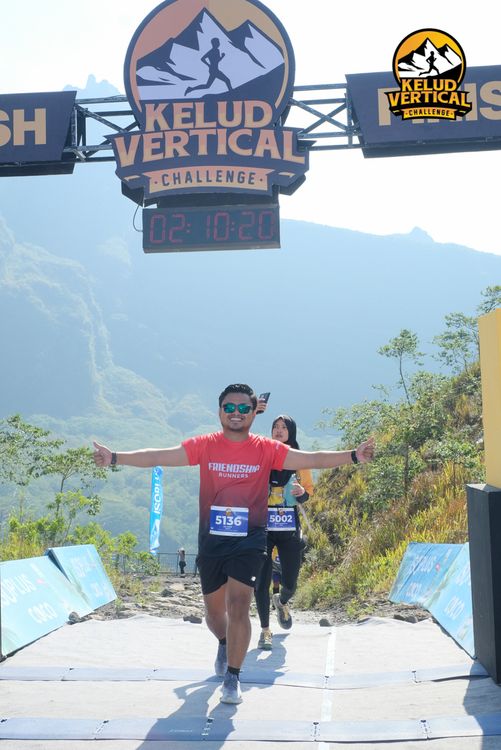 Race photo from Kelud Vertical Challenge 2024