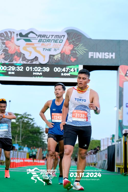 Race photo from Arutmin Borneo Run 2024