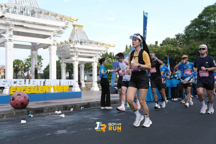 Race photo from Isoplus Run 2024 Surabaya