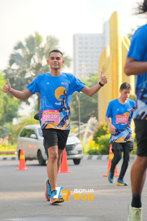 Race photo from Isoplus Run 2024 Surabaya