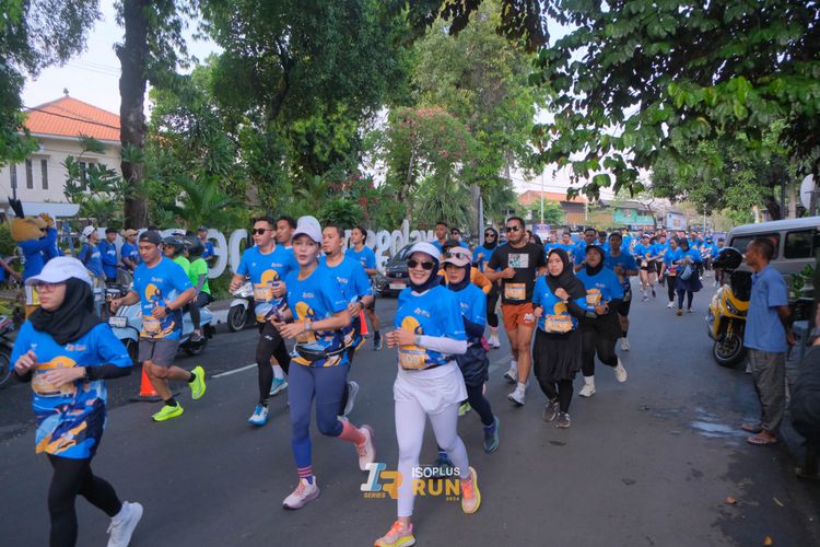 Race photo from Isoplus Run 2024 Surabaya