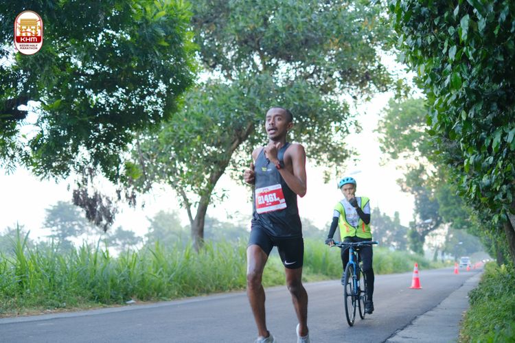 Race photo from Kediri Half Marathon 2024
