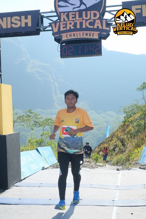 Race photo from Kelud Vertical Challenge 2024
