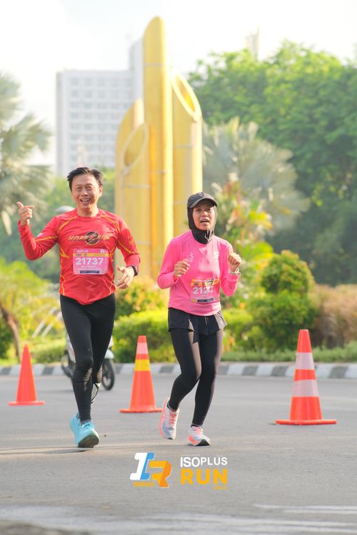 Race photo from Isoplus Run 2024 Surabaya