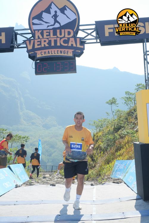 Race photo from Kelud Vertical Challenge 2024