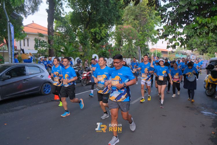 Race photo from Isoplus Run 2024 Surabaya
