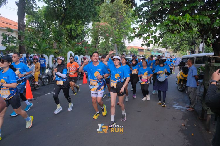 Race photo from Isoplus Run 2024 Surabaya