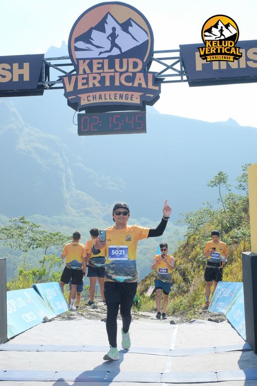 Race photo from Kelud Vertical Challenge 2024