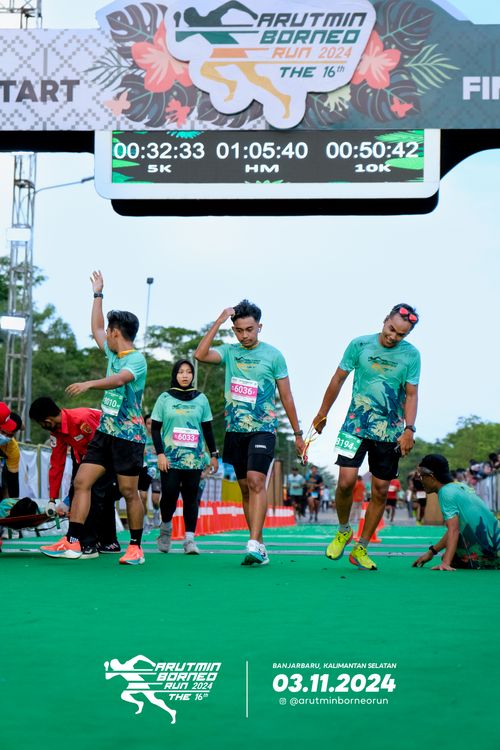 Race photo from Arutmin Borneo Run 2024