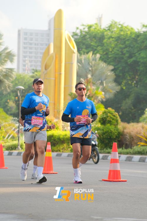 Race photo from Isoplus Run 2024 Surabaya