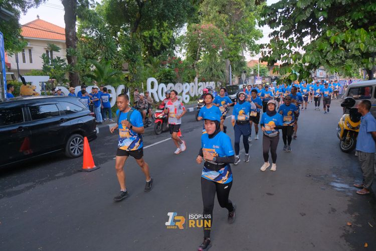 Race photo from Isoplus Run 2024 Surabaya