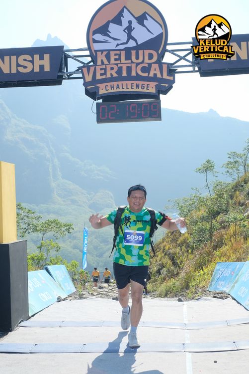 Race photo from Kelud Vertical Challenge 2024