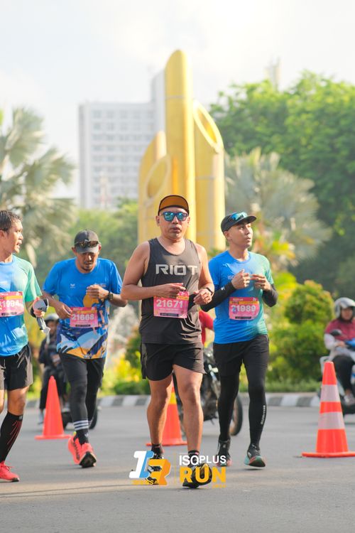 Race photo from Isoplus Run 2024 Surabaya