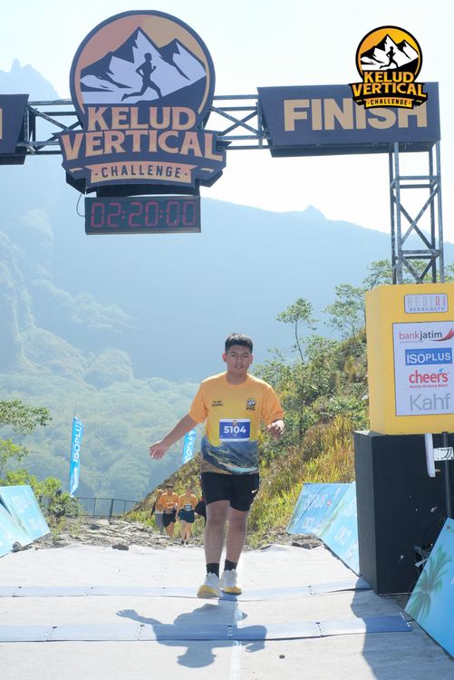 Race photo from Kelud Vertical Challenge 2024