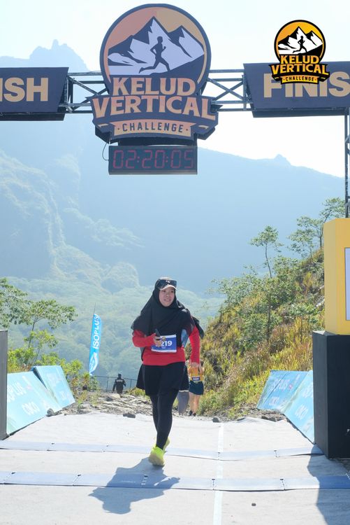 Race photo from Kelud Vertical Challenge 2024