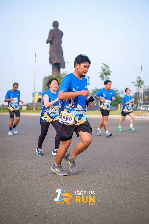 Race photo from ISOPlus Run 2024 Jakarta