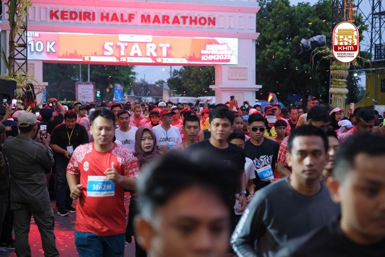 Race photo from Kediri Half Marathon 2025