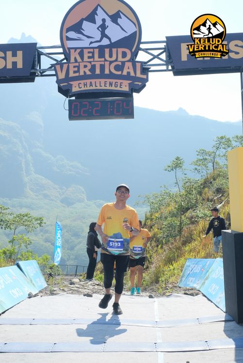 Race photo from Kelud Vertical Challenge 2024