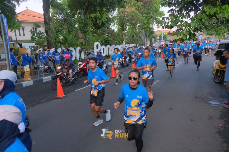 Race photo from Isoplus Run 2024 Surabaya